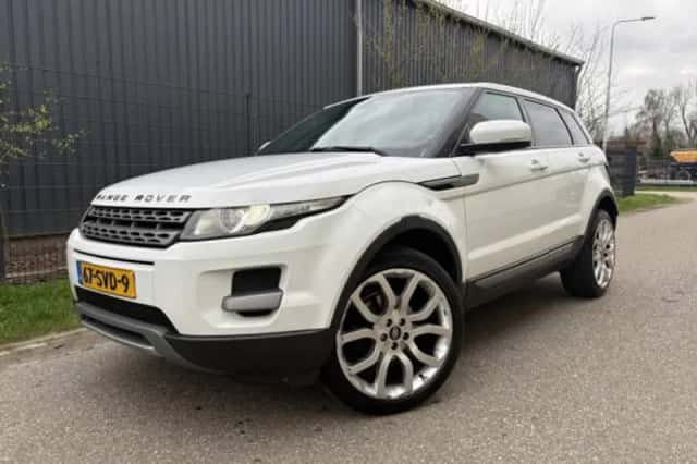 Land Rover Range (2011) thumbnail 1