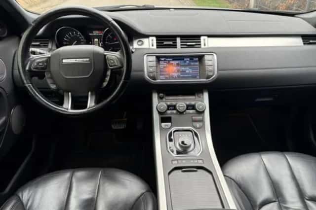 Land Rover Range (2011) thumbnail 3