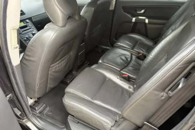 Volvo XC90 (2009) thumbnail 4