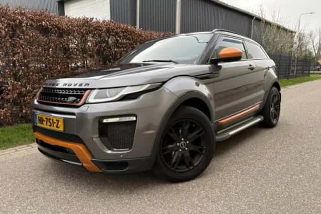 Land Rover Range (2015) thumbnail 1