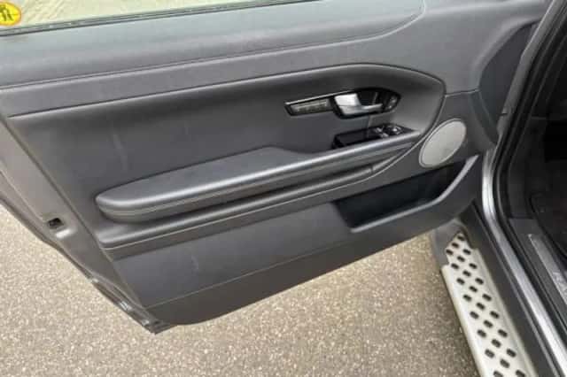 Land Rover Range (2015) thumbnail 4