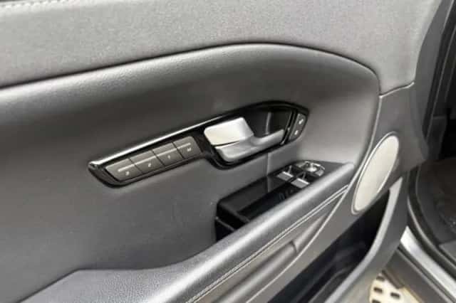 Land Rover Range (2015) thumbnail 5