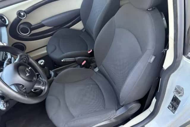 MINI Cooper S (2012) thumbnail 5
