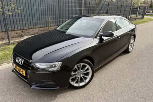 Audi A5 (2013) thumbnail 2