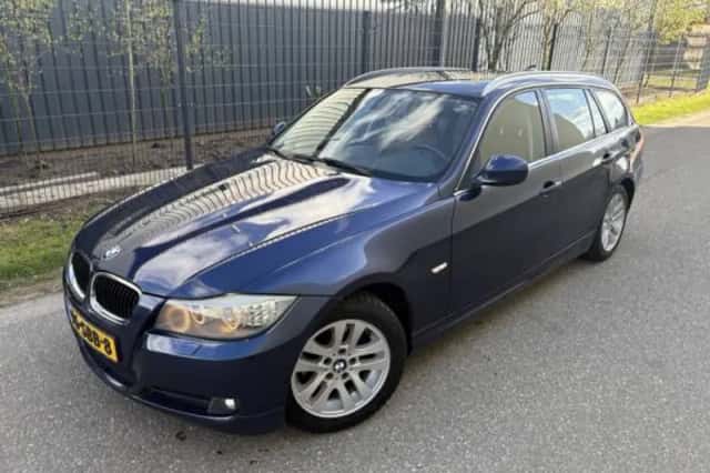 BMW 3-Serie (2011) thumbnail 2