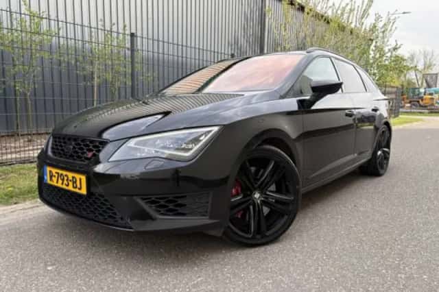 SEAT Leon (2016) thumbnail 1
