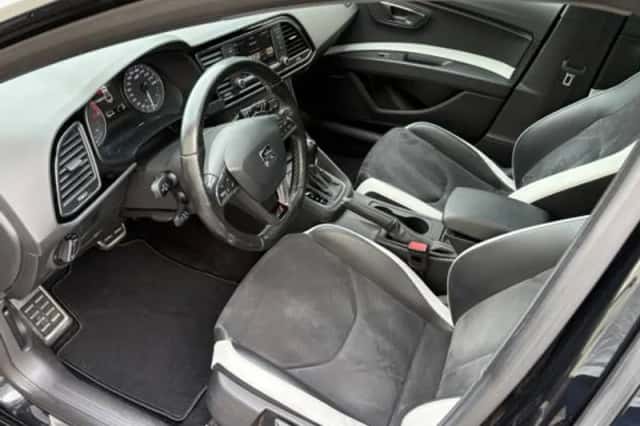 SEAT Leon (2016) thumbnail 5
