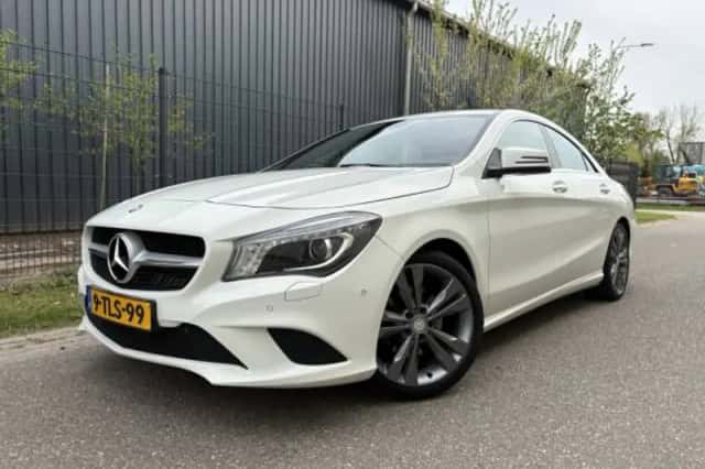 Mercedes-Benz CLA-Klasse (2014) thumbnail 1