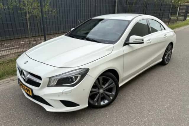 Mercedes-Benz CLA-Klasse (2014) thumbnail 2