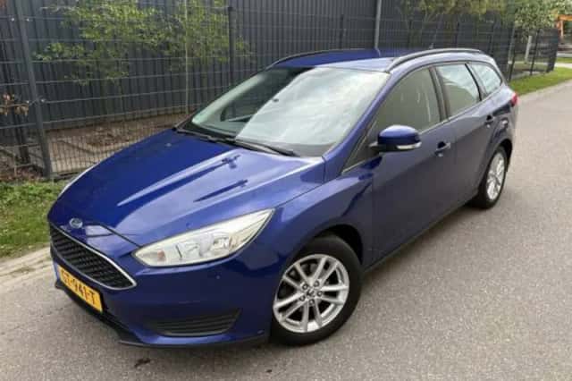 Ford Focus (2015) thumbnail 2