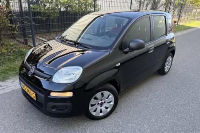 Fiat Panda (2017) thumbnail 2