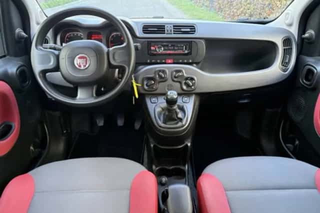 Fiat Panda (2017) thumbnail 3