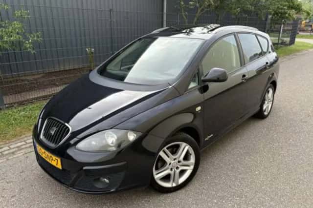 SEAT Altea (2011) thumbnail 2