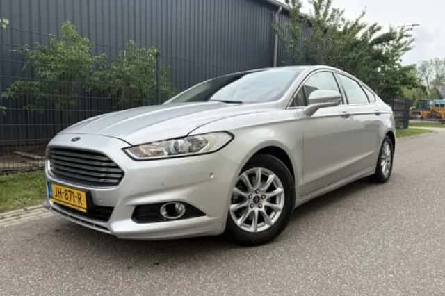 Ford Mondeo (2016) thumbnail 1