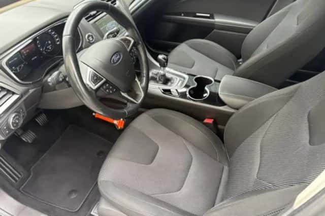 Ford Mondeo (2016) thumbnail 5