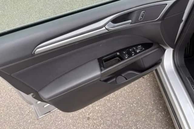 Ford Mondeo (2016) thumbnail 6