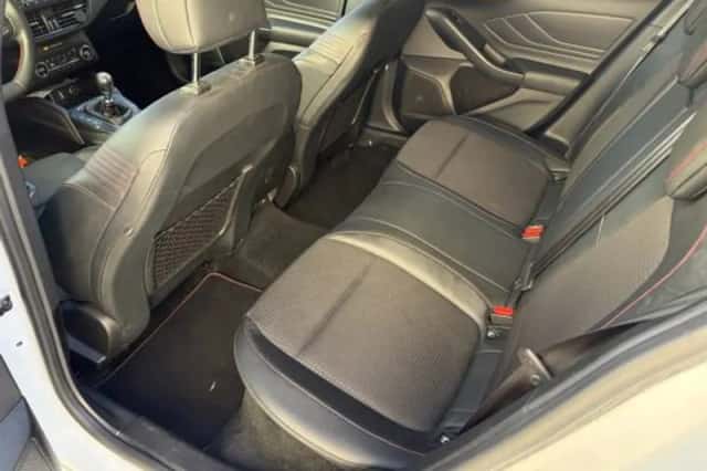 Ford Focus (2019) thumbnail 4