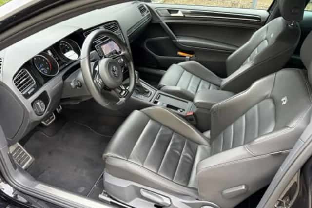 Volkswagen Golf (2015) thumbnail 3