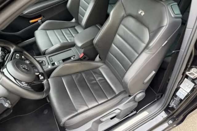 Volkswagen Golf (2015) thumbnail 5