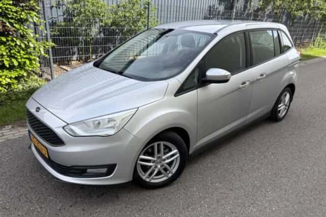 Ford Grand (2016) thumbnail 2
