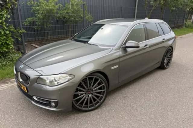 BMW 5-Serie (2014) thumbnail 2