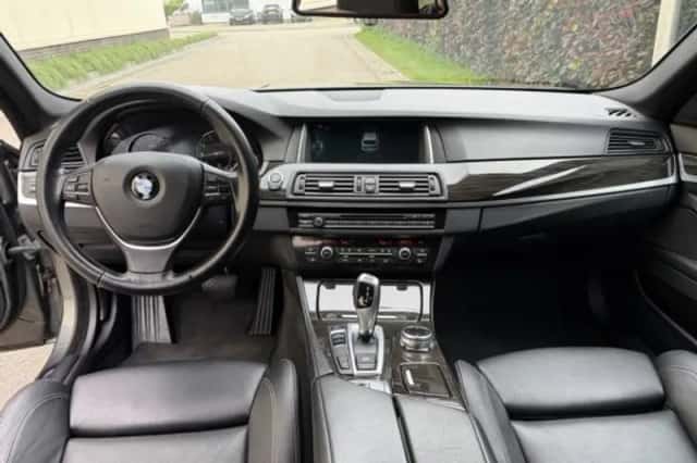 BMW 5-Serie (2014) thumbnail 3