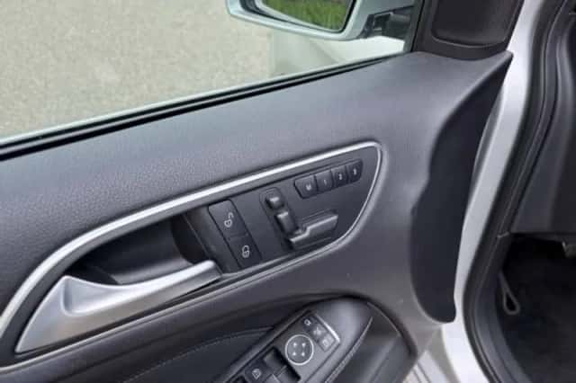 Mercedes-Benz B-Klasse (2012) thumbnail 6