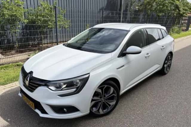 Renault Mégane (2017) thumbnail 2