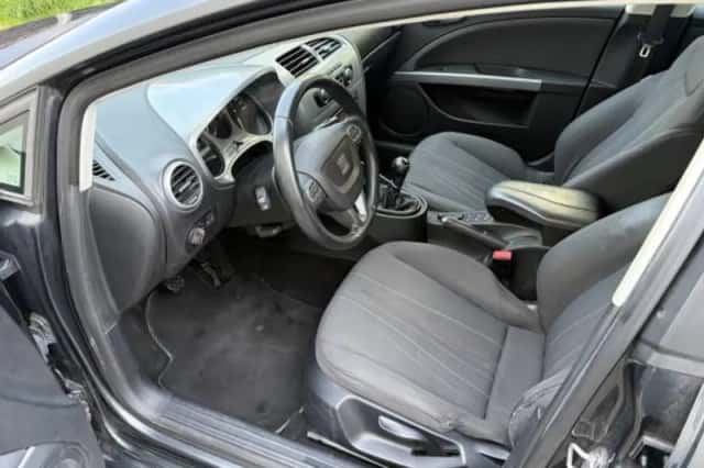 SEAT Leon (2011) thumbnail 5