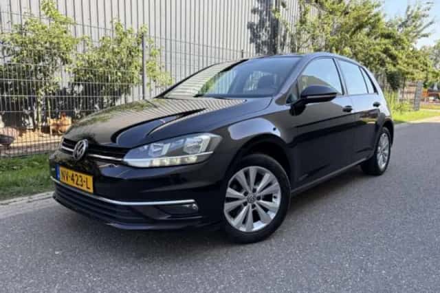 Volkswagen Golf (2017) thumbnail 1