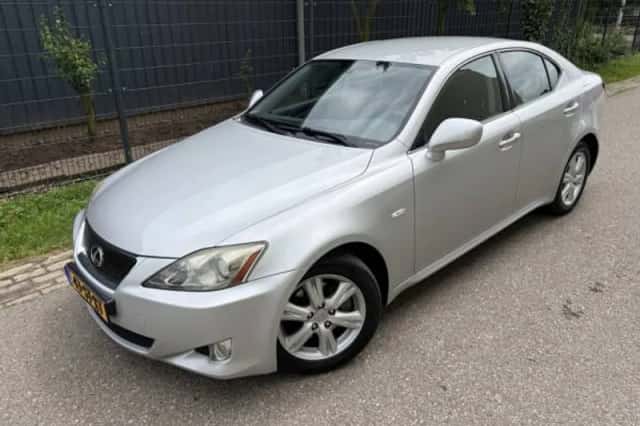 Lexus IS (2006) thumbnail 2