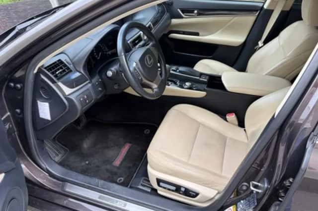 Lexus GS (2012) thumbnail 5
