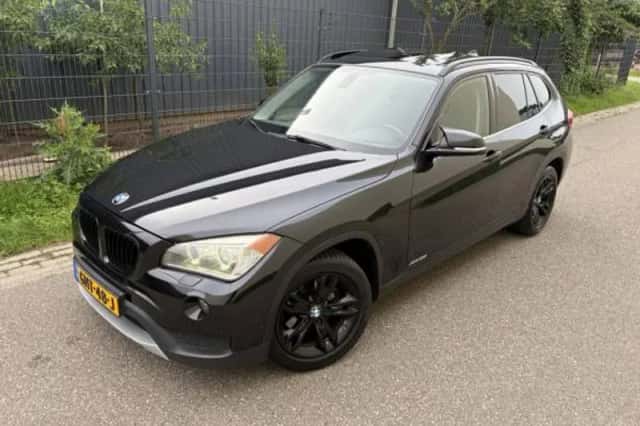 BMW X1 (2014) thumbnail 2