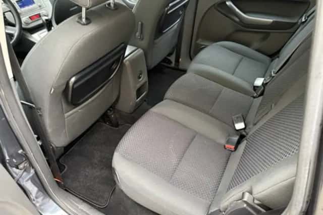 Ford C-Max (2010) thumbnail 5