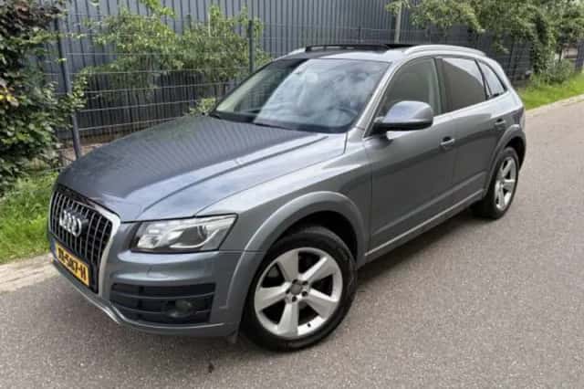 Audi Q5 (2012) thumbnail 2
