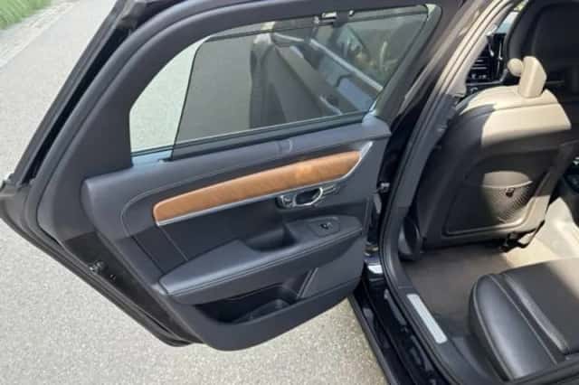 Volvo S90 (2018) thumbnail 5