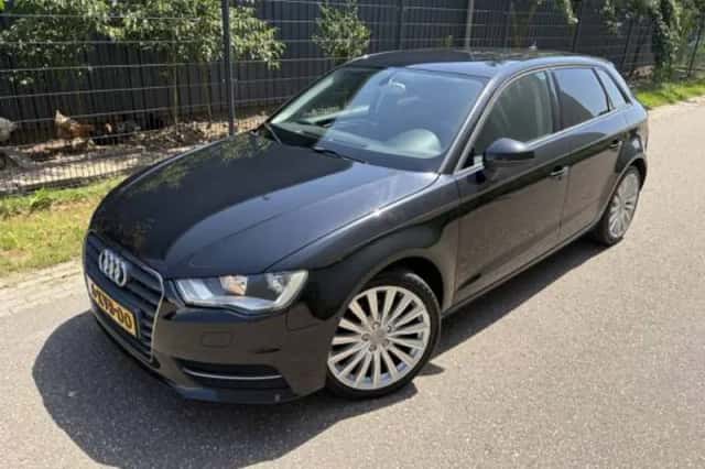 Audi A3 (2013) thumbnail 2