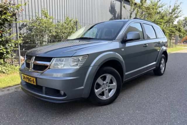Dodge Journey (2011) thumbnail 1