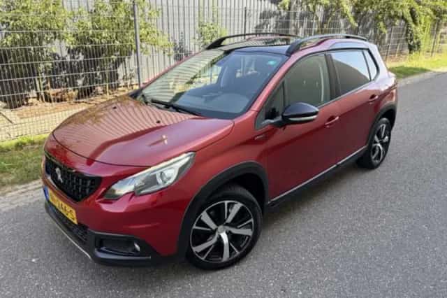 Peugeot 2008 (2017) thumbnail 2