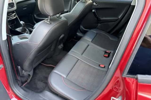Peugeot 2008 (2017) thumbnail 4