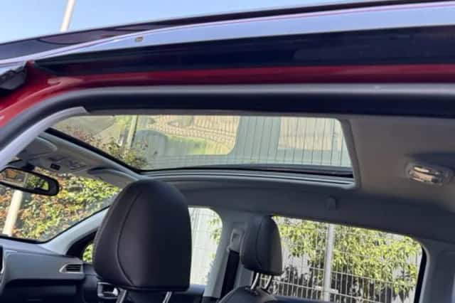 Peugeot 2008 (2017) thumbnail 5