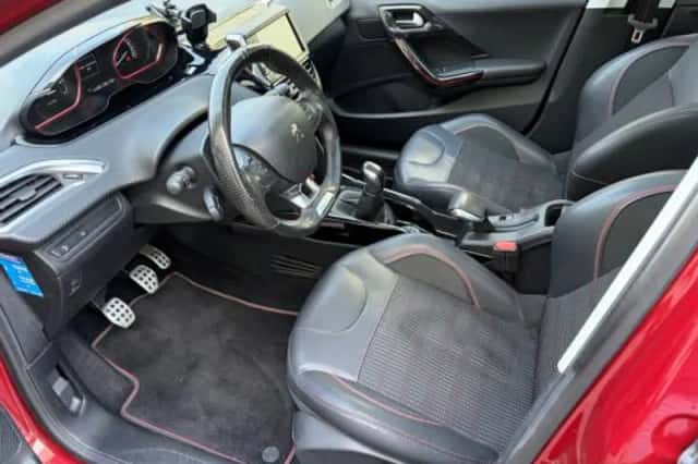 Peugeot 2008 (2017) thumbnail 6