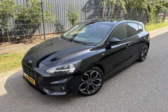Ford Focus (2019) thumbnail 2