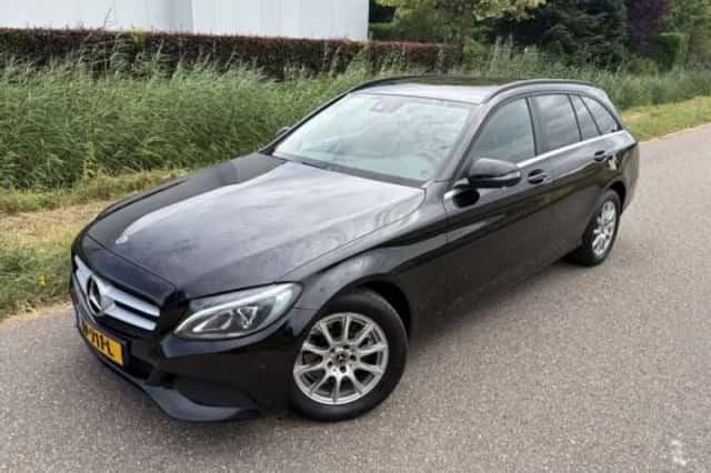 Mercedes-Benz C-Klasse (2017) thumbnail 2