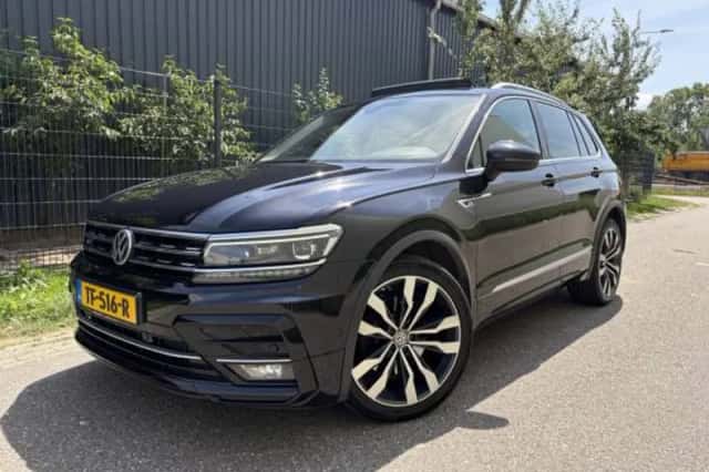 Volkswagen Tiguan (2017) thumbnail 1