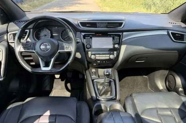 Nissan Qashqai (2019) thumbnail 3
