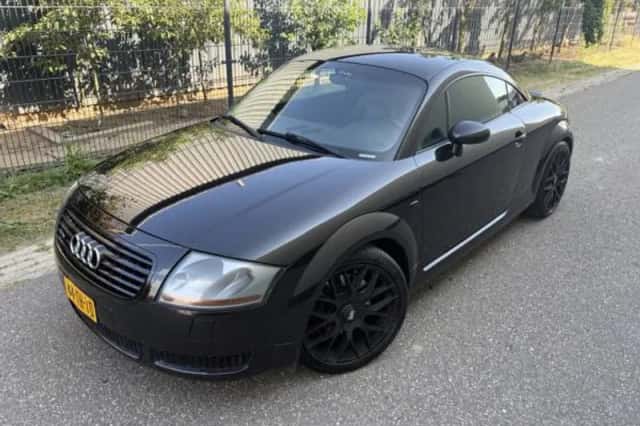 Audi TT (2002) thumbnail 2