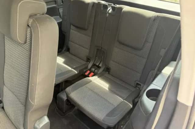 Volkswagen Touran (2016) thumbnail 5