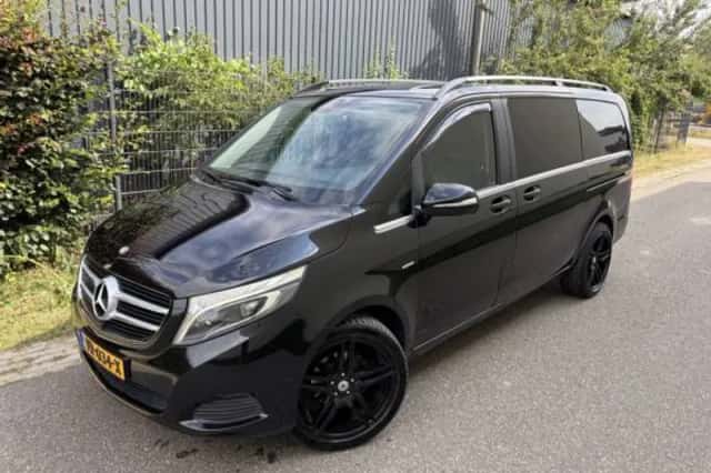 Mercedes-Benz V-Klasse (2015) thumbnail 2