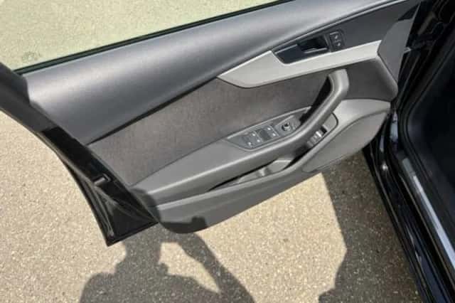 Audi A4 (2019) thumbnail 6